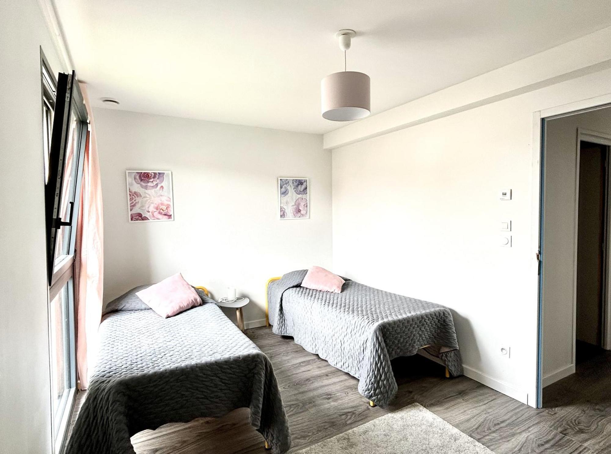 Du Vignoble A L'Atlantique - Residence Montifault Gites Du 2 Au 3 Pieces Le Pallet Bagian luar foto
